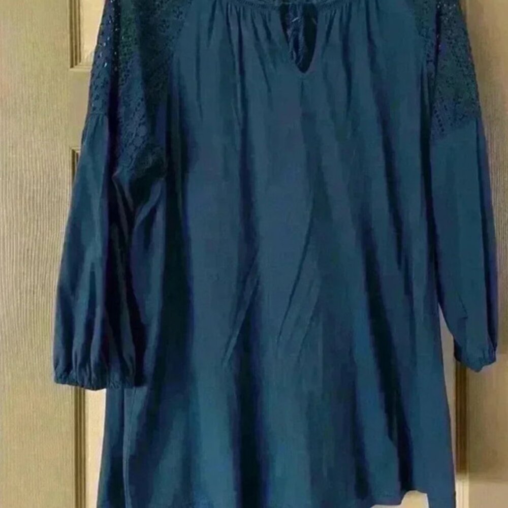 Women top